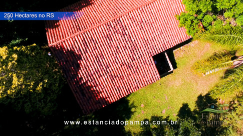 Gilberto Monteiro - Pra ti guria [VDownloader].00_01_20_24.Quadro018_9c0fb7a9a3052d07945e8d30931b43ee9f4f1a5f.jpg